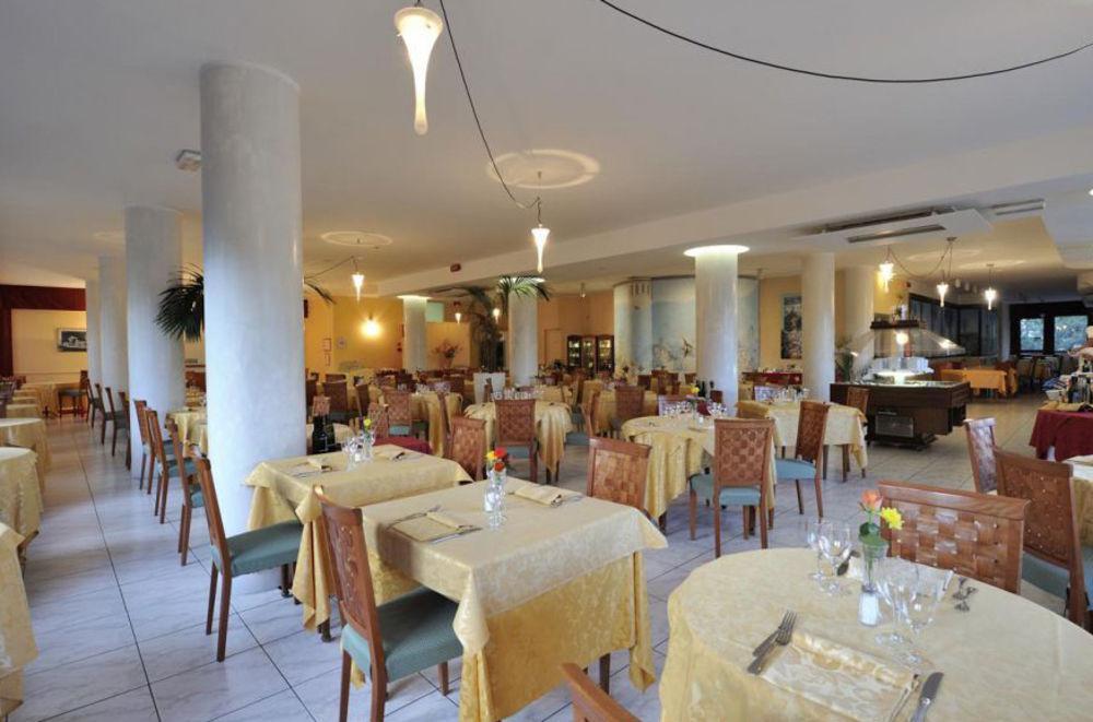 American Hotel 3*