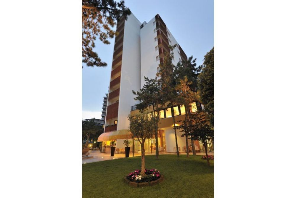 American Hotel